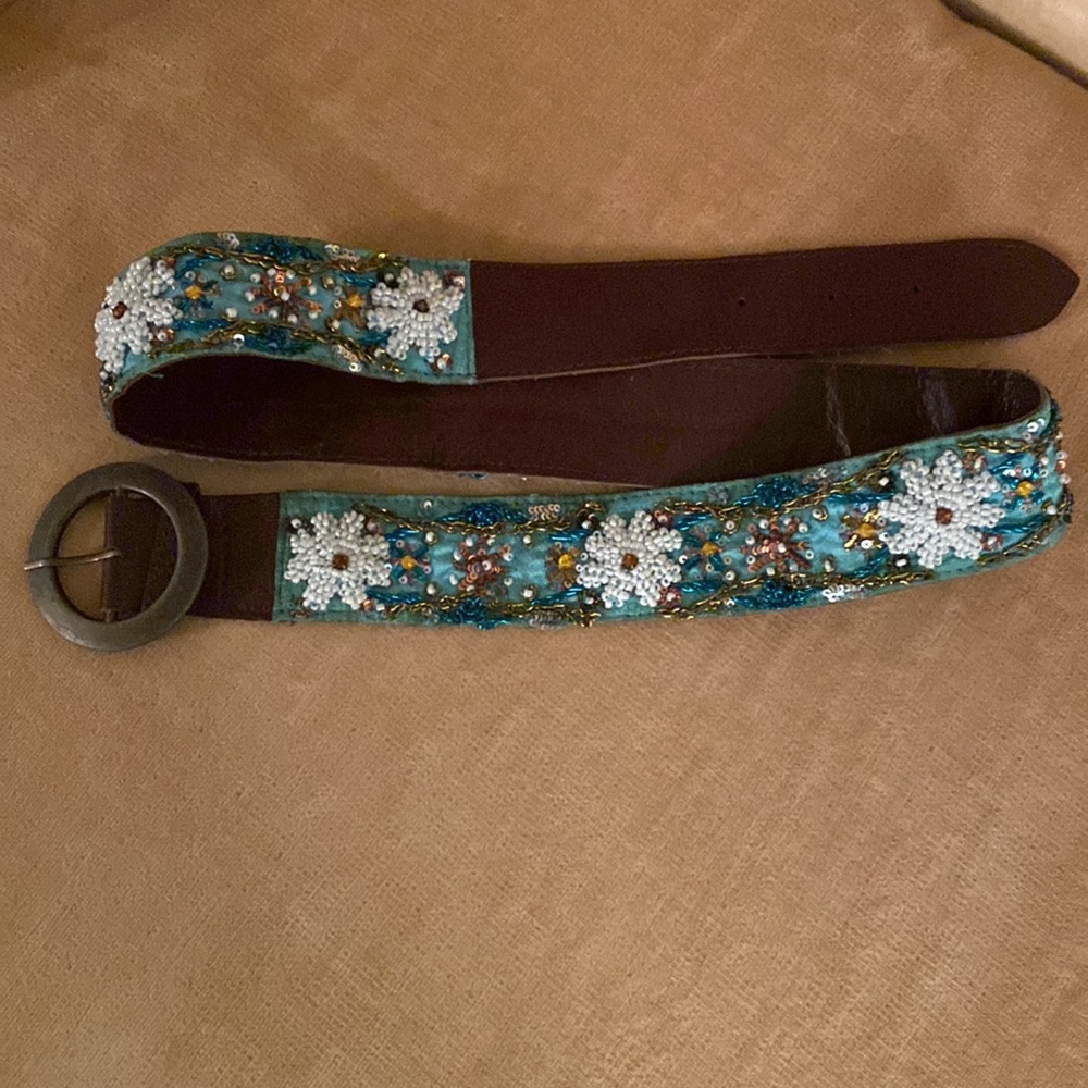 Hand made - Picture 2 of 4